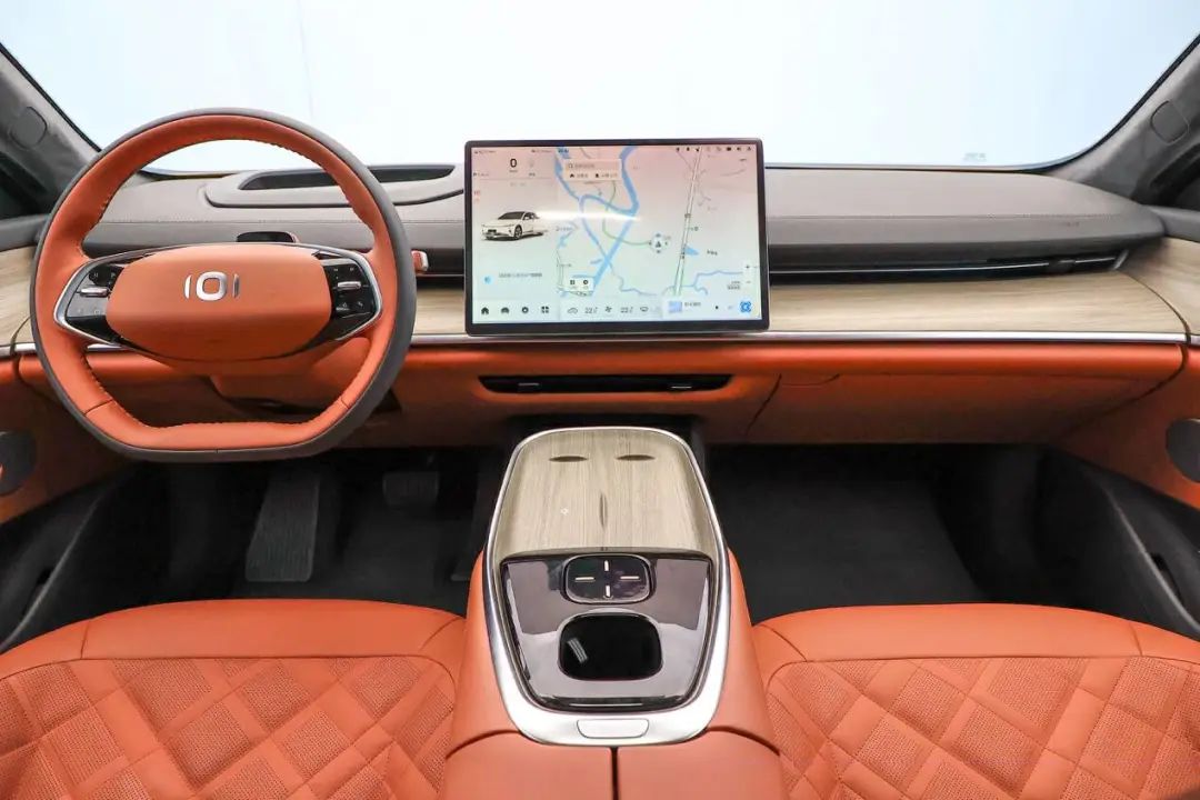 15万买国产家轿,空间超大,综合续航1000+,合资不香了!