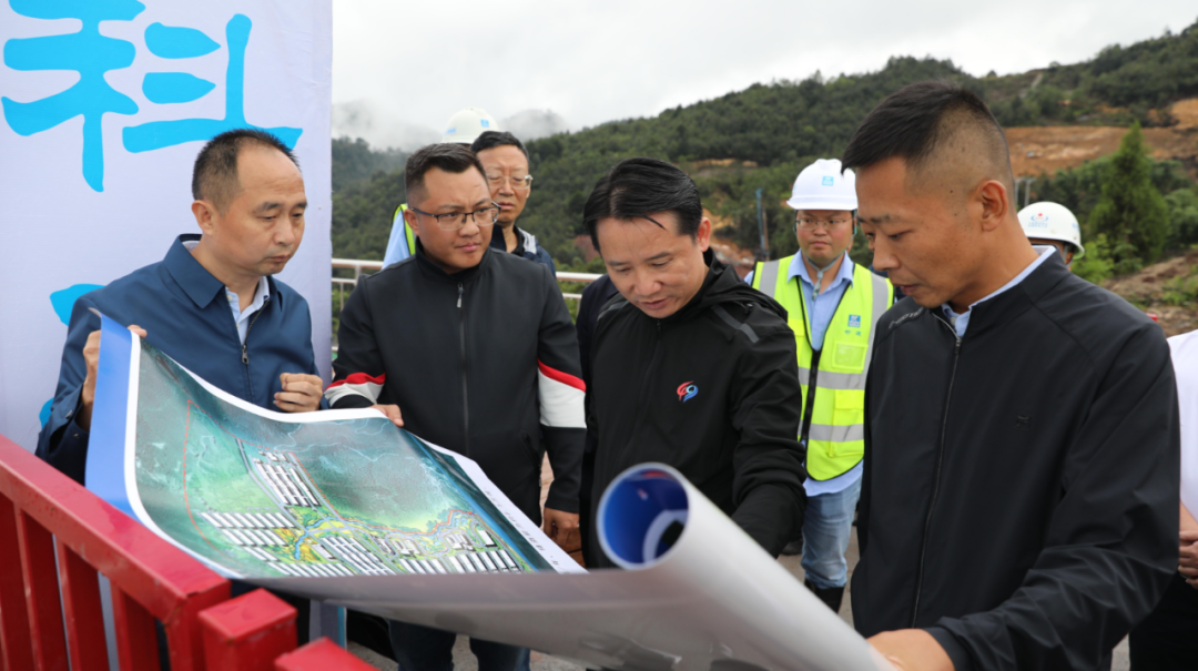 丁雄军调研茅台7个重点项目建设情况：倒排工期抓进度，护航产业发展