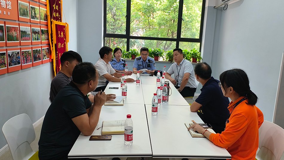 “三所联动”协调纠纷现场