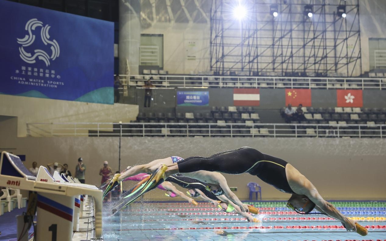 蛟龙激浪“泳”争先—南体学子首次参加蹼泳世界杯黄金总决赛勇创佳绩