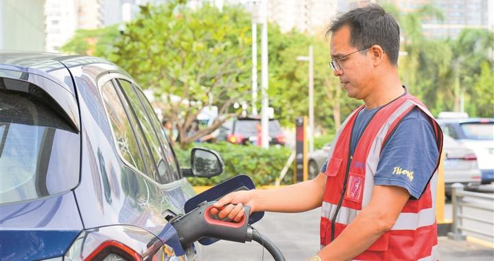 华为全液冷超充技术助“超充之城”一臂之力 “1秒1公里”让车主实现“随时奔驰”