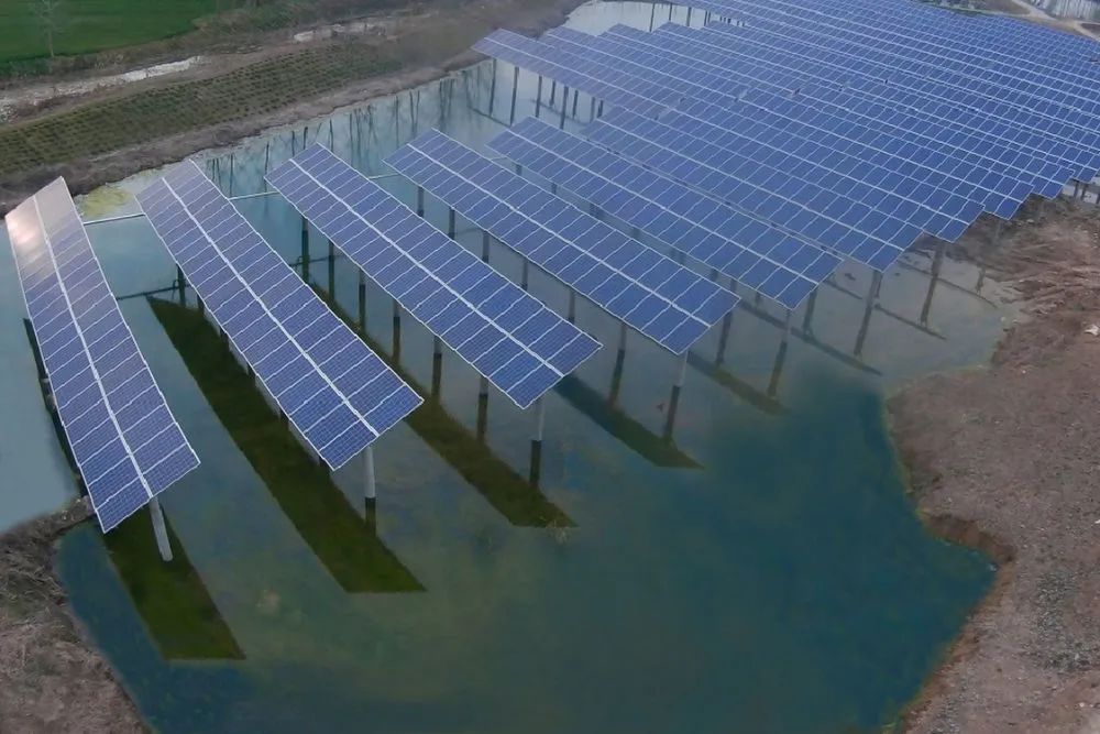 什么叫做双玻光伏板 8c81-ec288f43c8dc58aa687adf88181dc263.jpg