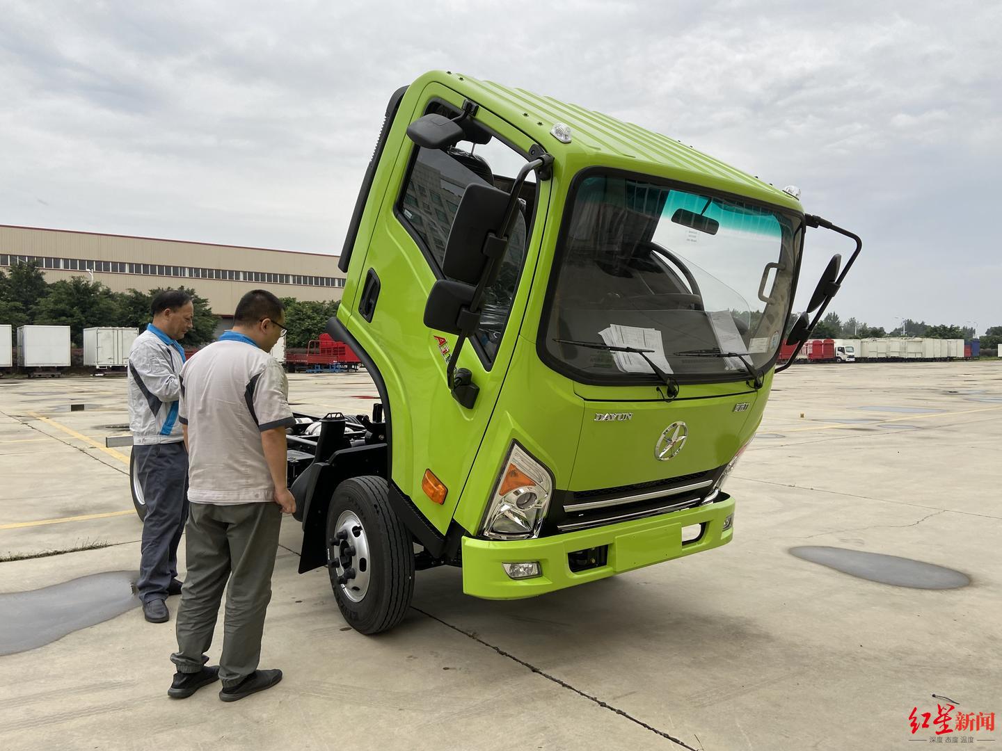 ▲成都龙泉驿区,成都大运汽车集团有限公司生产的汽车产品