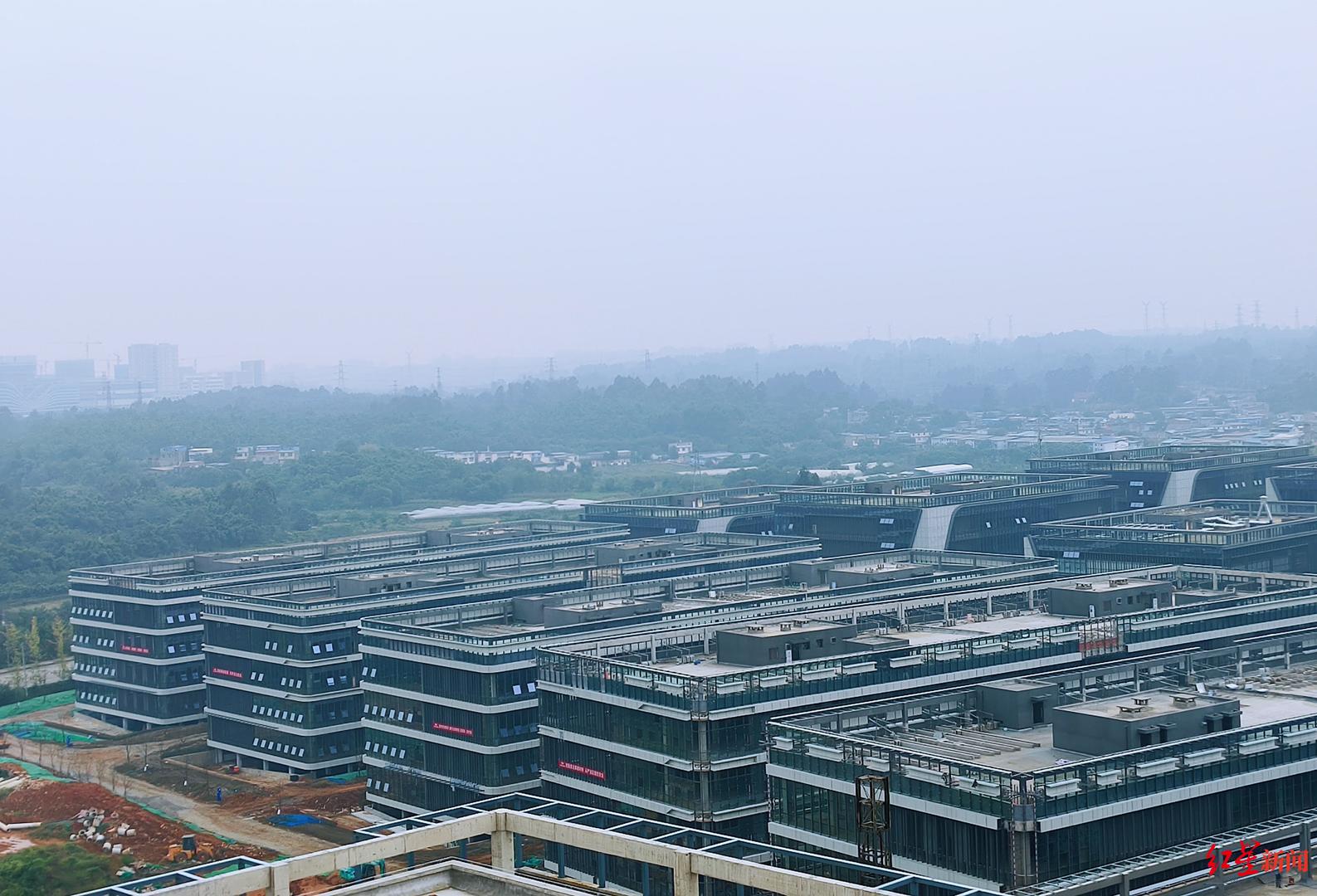 成都屏芯智能智造总部基地预计月底竣工|成都市|地块|平方米_新浪新闻