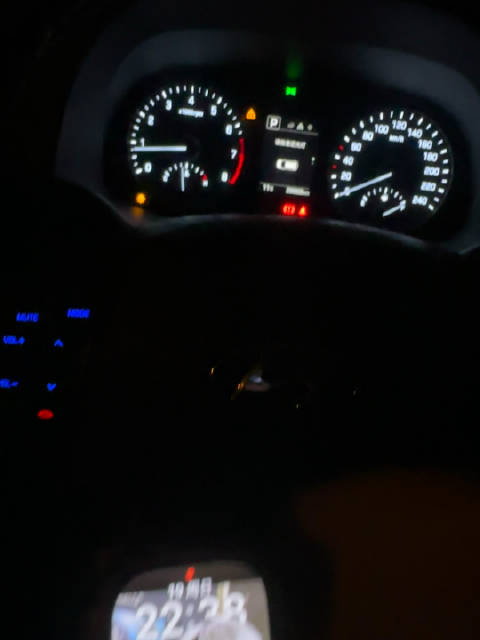 今天车主拿去保养，我就说车子六年要年审……