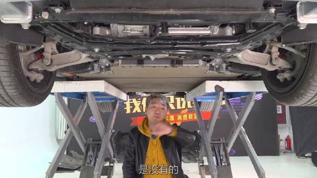 虽然这辆ET5是目前蔚来最便宜的车型……