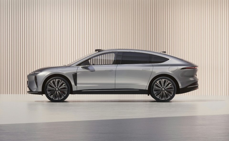 今晚李斌的发布会演讲还挺振奋人心的……