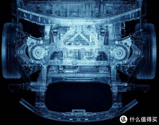 小米汽车首张底盘透视海报揭秘：前驱电机、米其林轮胎
