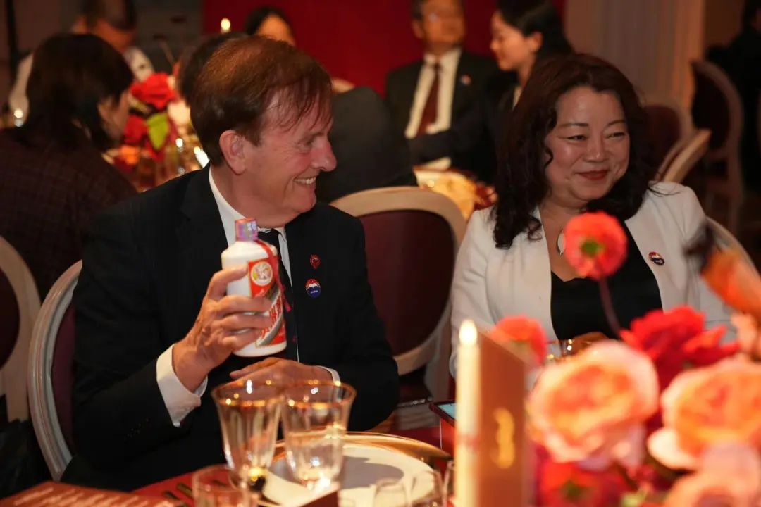 茅台如何合理确定2024目标?上千人超规模市场工作会将释放什么营销信号?