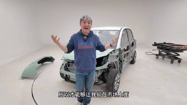 今天我们就把这辆五菱缤果“大卸八块”……