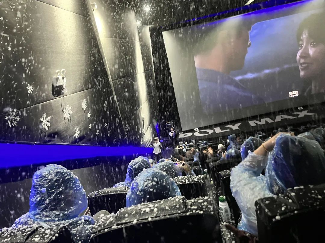 “下雪场尴尬”上热搜,你能接受这样的电影营销吗?