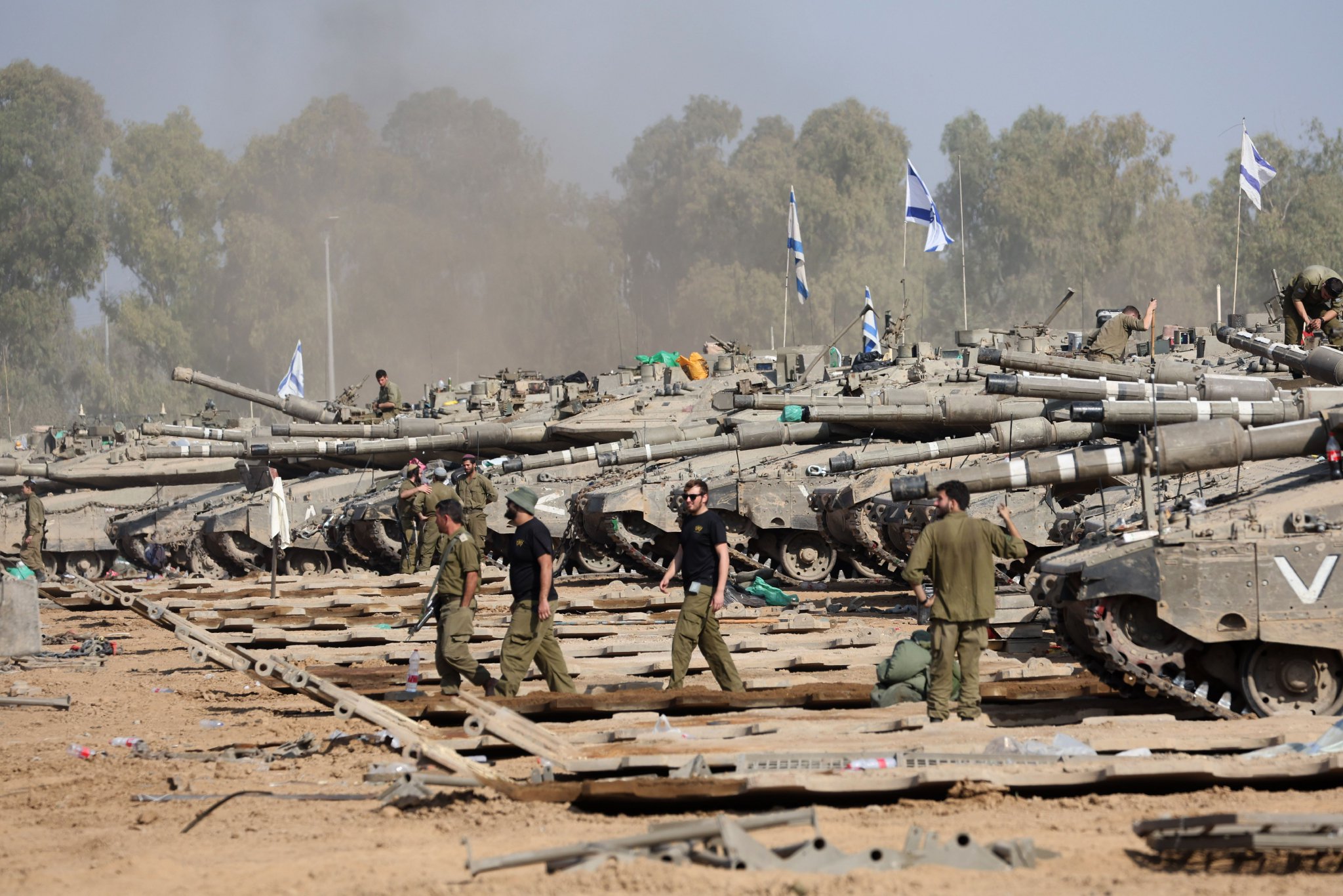 冲突升级！以色列回击加沙火箭弹袭击 致4人死亡
