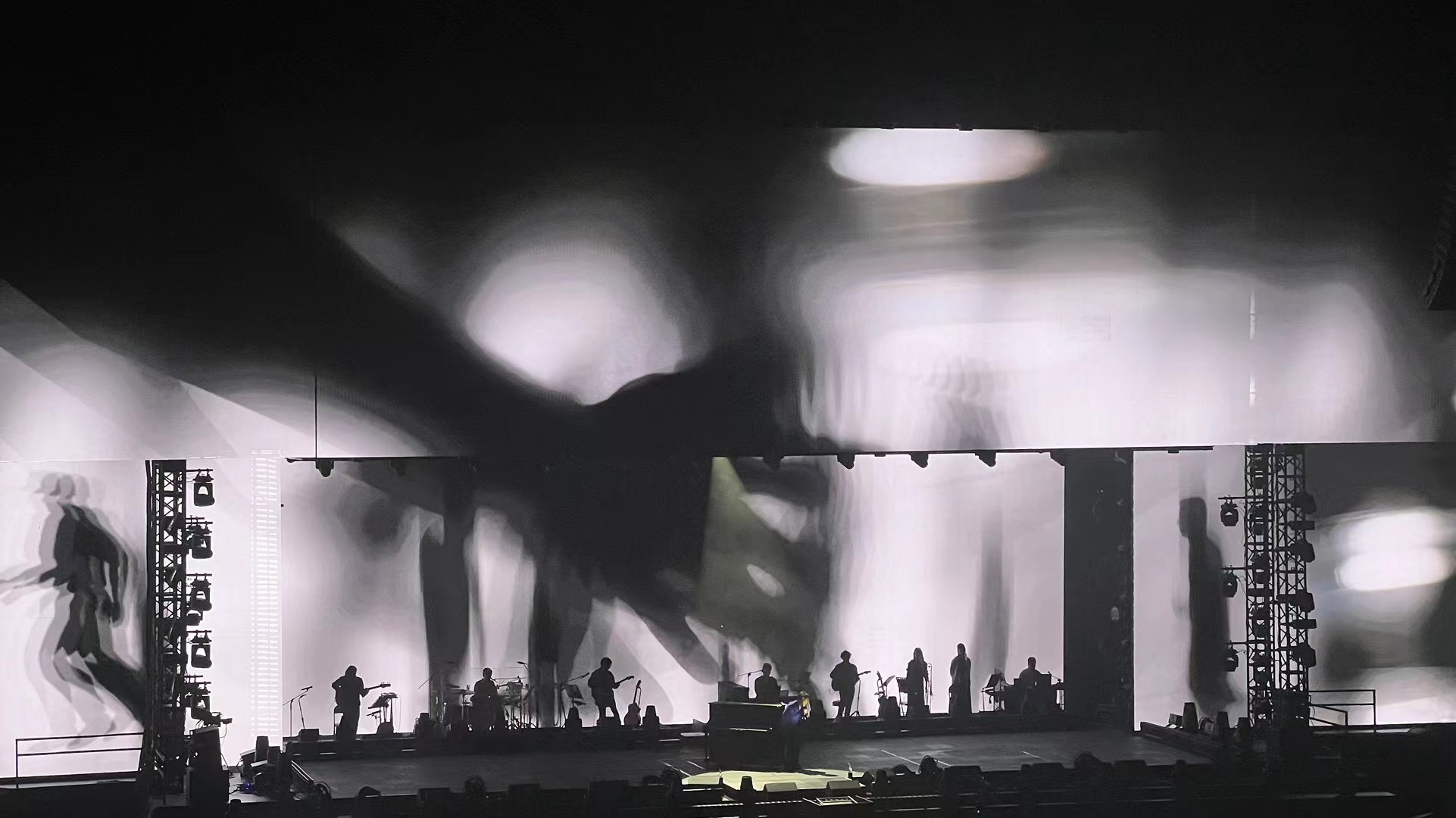 林宥嘉idol演唱會的舞台設計與視覺呈現。 喝喝 攝