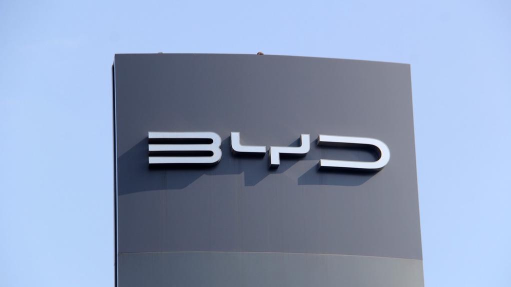 比亚迪狂卖300万辆！5大车企去年贡献新能源车市超六成销量