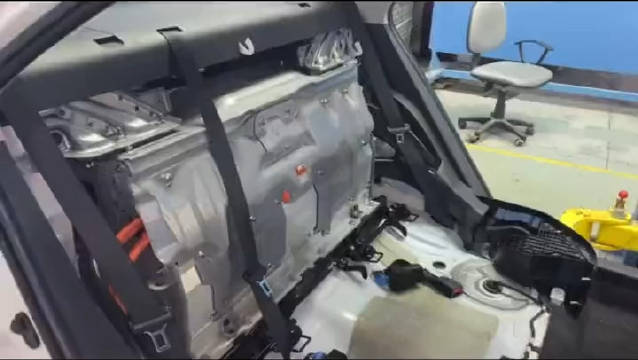 卡罗拉双擎E+电池包