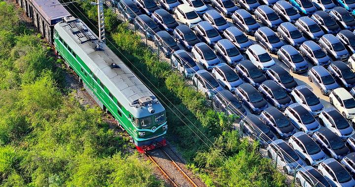 “一个标志性事件”，上季度销冠，比亚迪取代特斯拉！