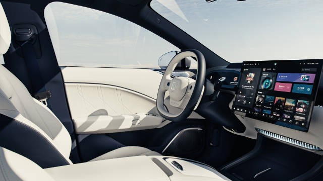 还会有价格惊喜吗？极氪中型MPV曝光，800V高压双电机，坐等价格