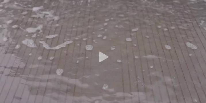 蔚来 ET9 又来整活了……