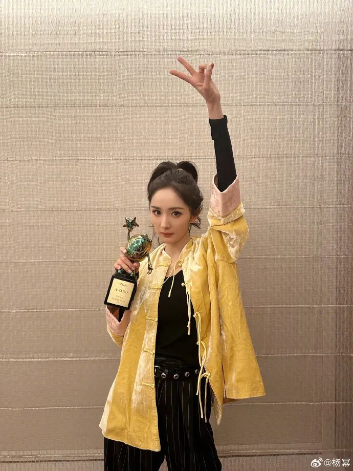 图片来源：杨幂微博