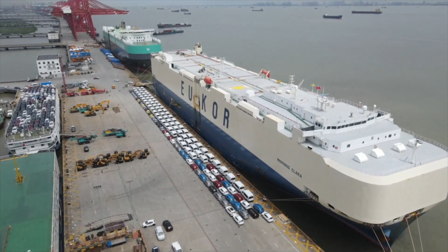 向欧美、走高端、新能源——从中国汽车出口第一大口岸看“新三样”