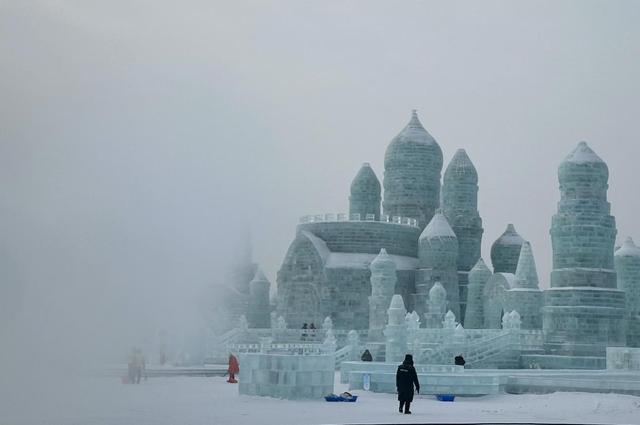 白天的冰雪大世界。受访游客 供图