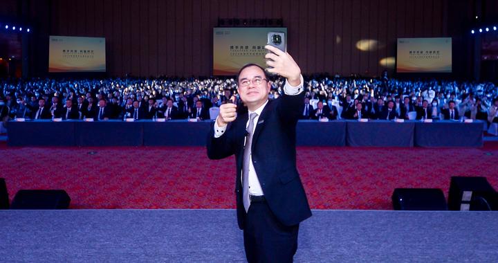 长安汽车董事长：行业卷到重要人物都乱说，发产品做广告没底线