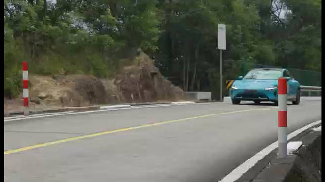 昨天在南昆山拍Emira跑山选题的时候……