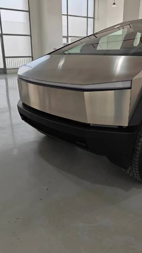 Cybertruck 的细节视频……