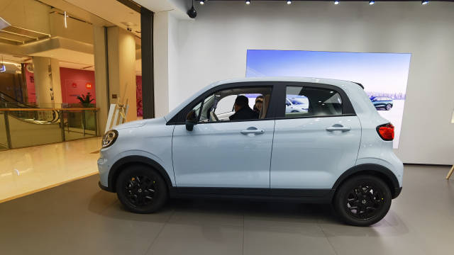 适合工薪族的代步车！零跑T03降至4.99万起，最大续航403KM