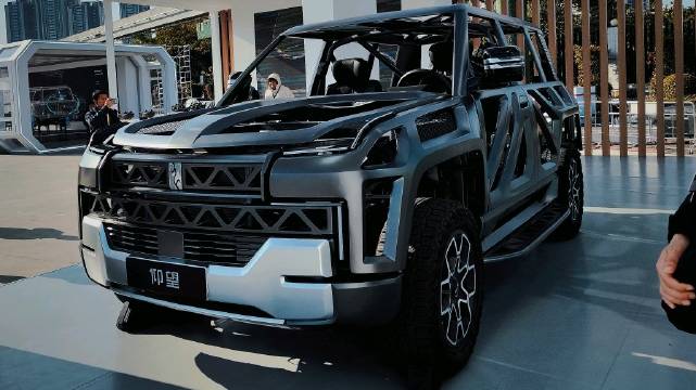 估计不少人好奇仰望U8越野玩家版无人机起飞的内部视角是啥样的！