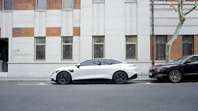 极氪007的智能驾驶感受毫无争议，我给它99分！