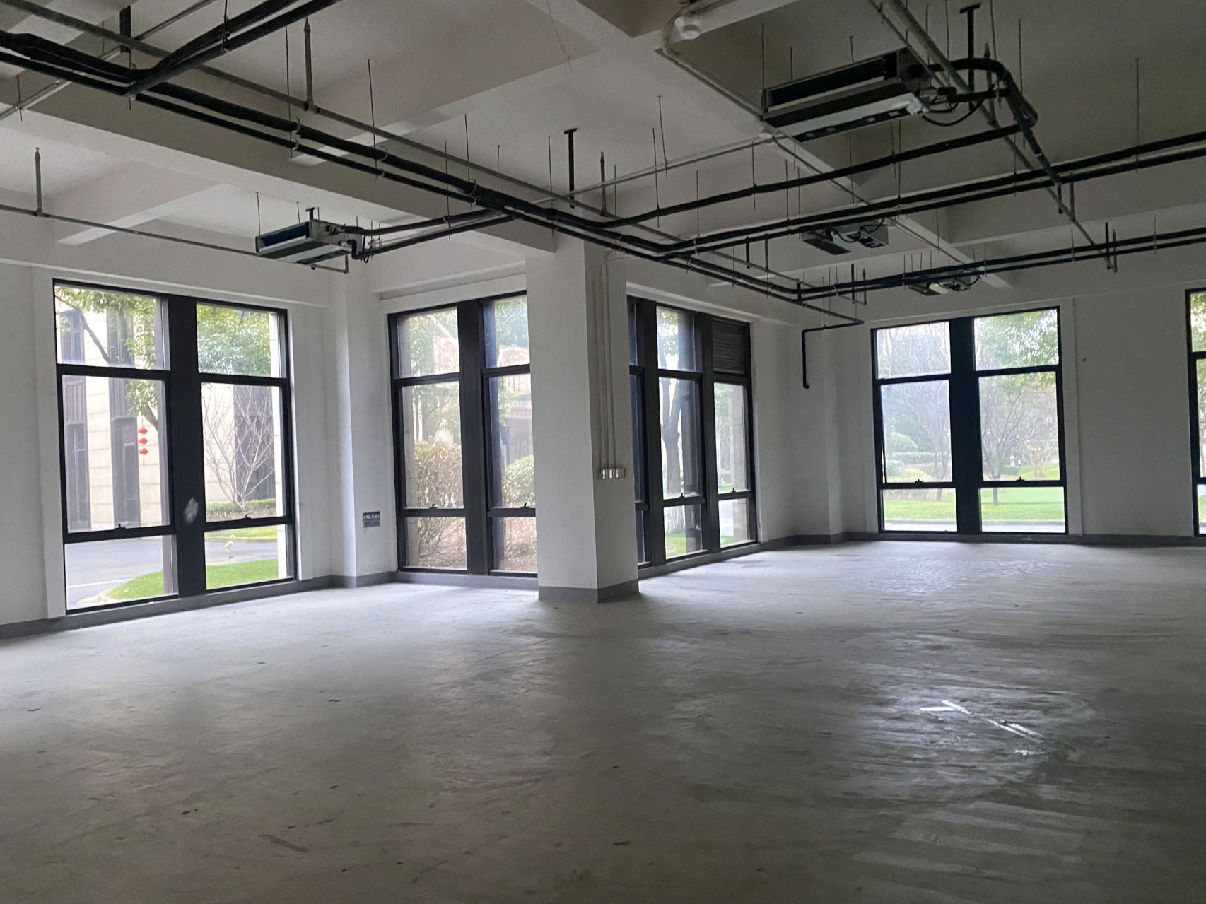 朗绿科技注册地址处南区2座105号情况,界面新闻记者摄