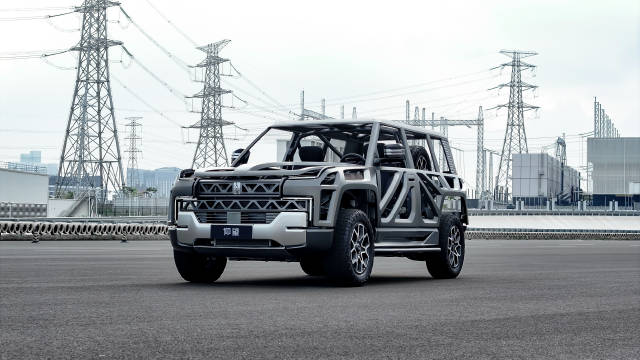 近日，易四方概念车正式亮相……