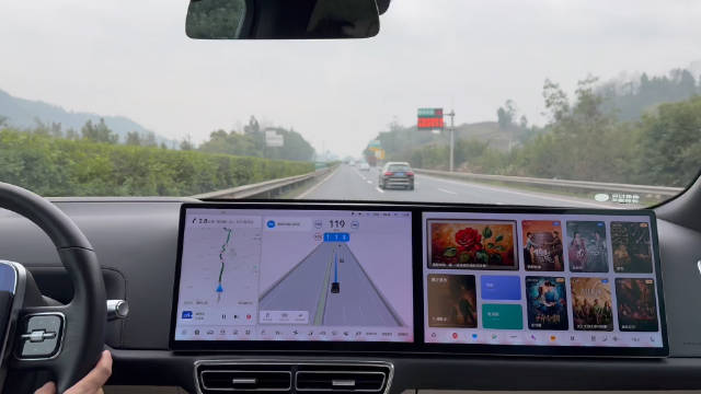 理想最近智驾能力进展迅速，大家都知道 Max 的城区 NOA很强了……