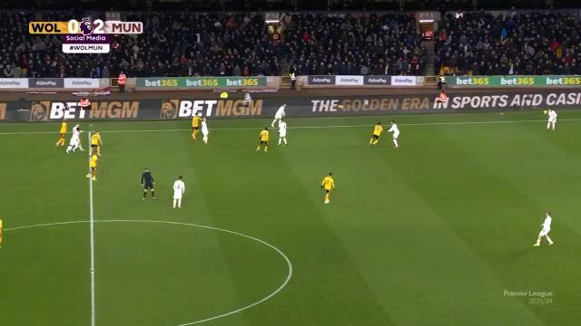 双方核心球员状态火热 比赛胜负悬念重重 直播不容错过