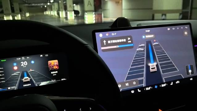 问界M5智驾版的代客泊车 进了地下车库就自己开自己停车 一把进……