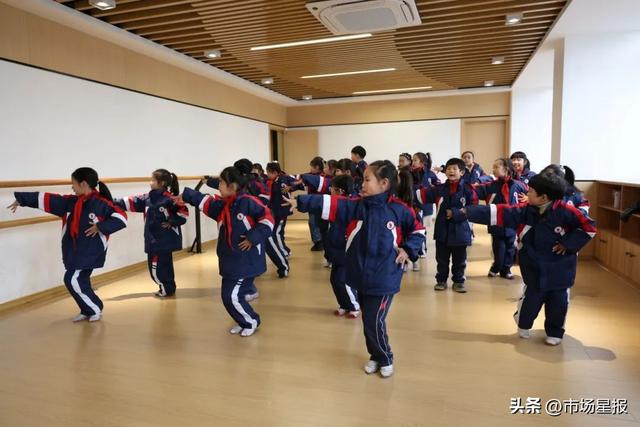(池州实验小学拉丁舞课)