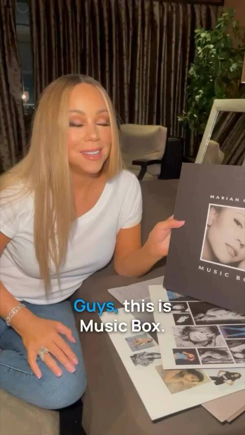 美丽年轻妈妈分享 Music Box 发行 30 分钟再版 LP 的开箱视频……