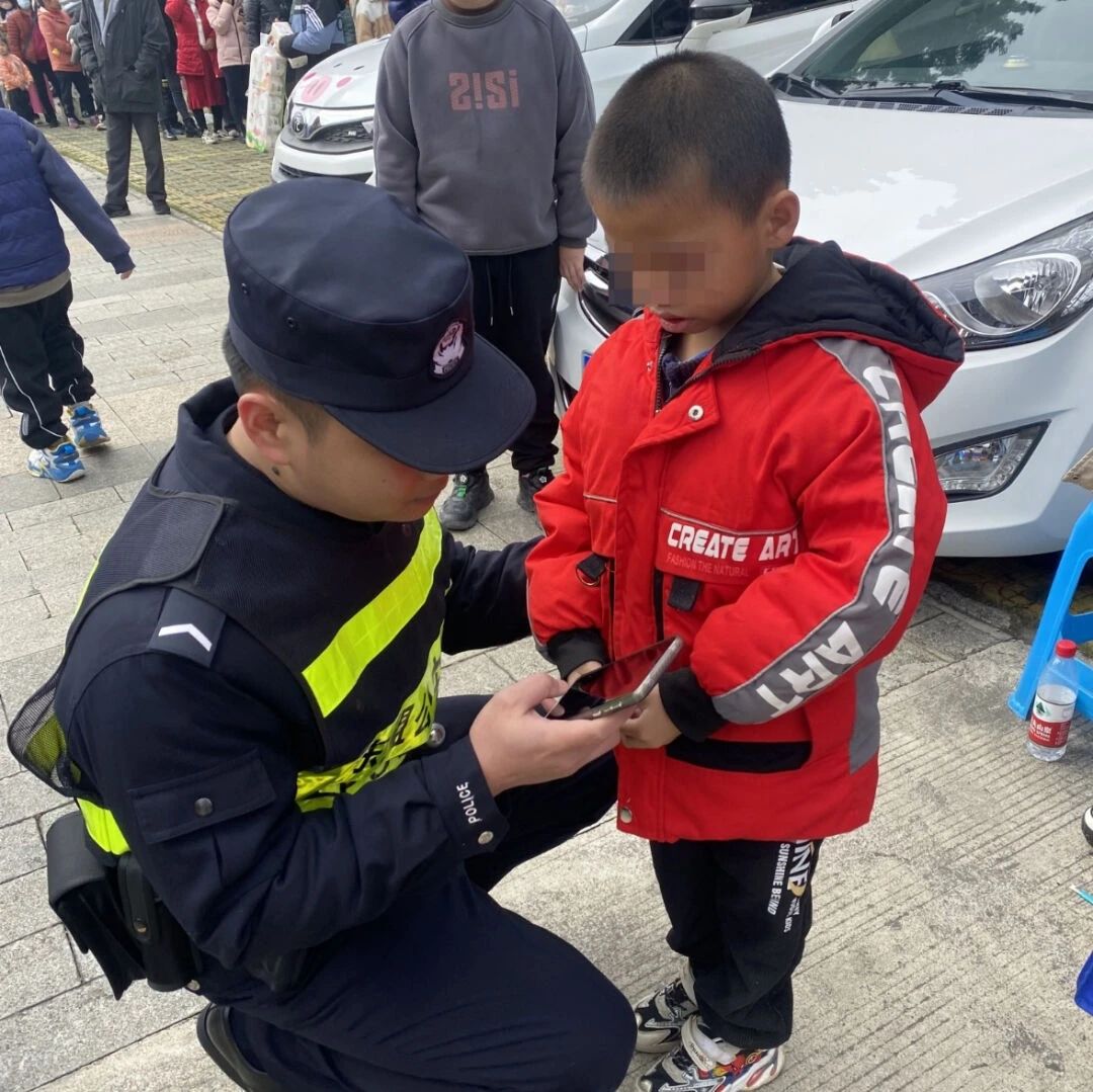 女生频繁求助什么意思 女生说我不配高情商回复