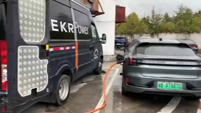 网友：现阶段买纯电还是要认真研究自我需求