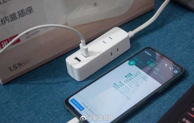 手机充完电后,插头到底拔不拔?多数人忽视的三大危害|充电器|火灾|健康|触电事故|风险_新浪新闻
