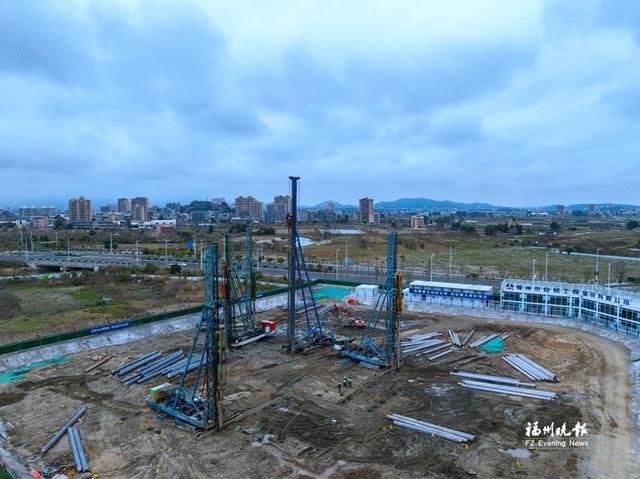 滨海双龙新居建设工地。记者 陈暖 摄