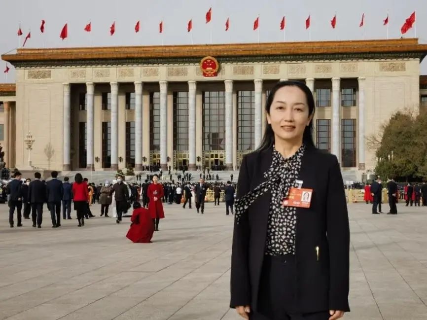 杨晓静副主任