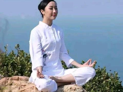 翻不乱李晓蓉：如何在中式整理收纳中找到内心的平衡感和归属感