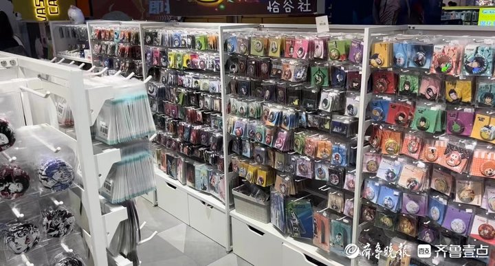 二咖科技 媒体调查:多地曝“谷子店”闭店消息,挣“二次元”的钱难不难