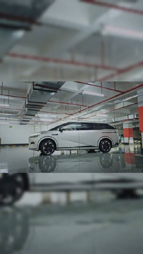 小鹏X9惊艳亮相：首款原地掉头MPV问世