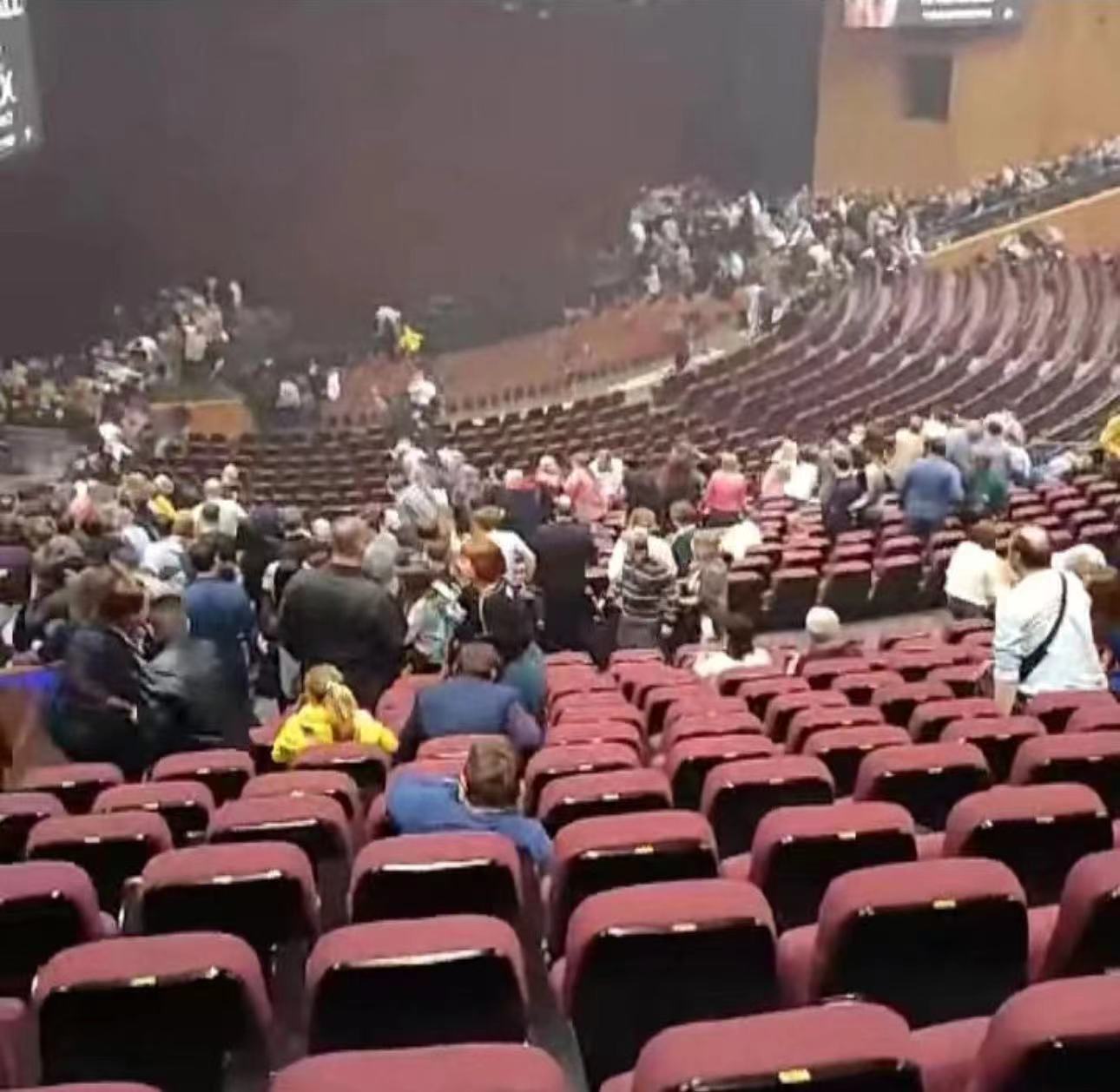 团建主持人开场白