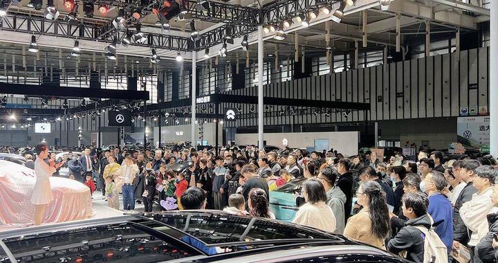 提振新能源汽车消费  江苏省汽车商会“2024南京国际新能源车展”开展