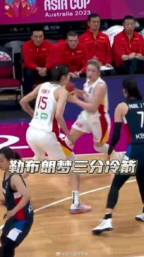 中国女篮对上韩国女篮，这场尤其艰难，李梦韩旭真大腿