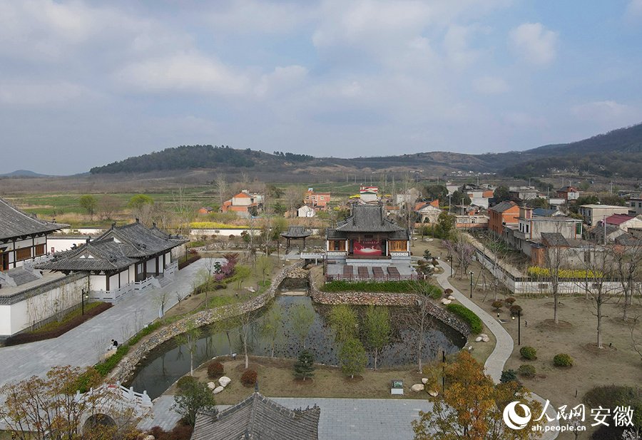 城市夜间娱乐中陪唱联系方式安全探索指南解析